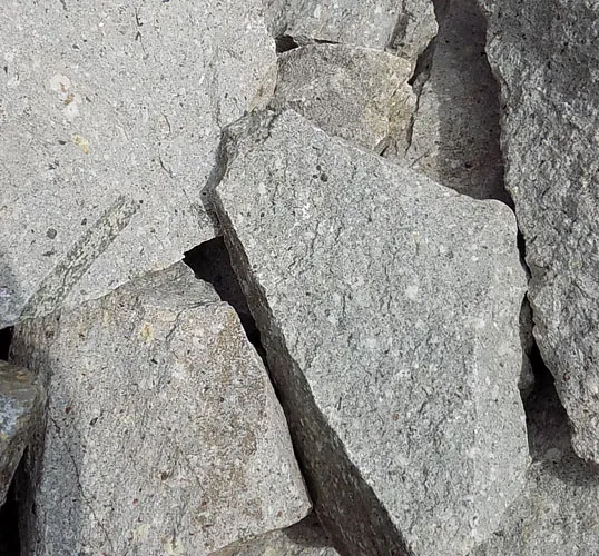 Microgranite (Cumbria) (1kg)