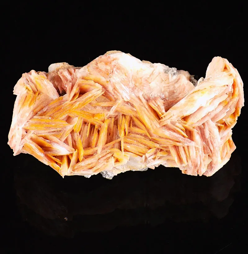 Baryte (Cockscomb Mass)